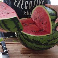 鲨鱼头像情侣吃瓜,趣味横生甜蜜瞬间