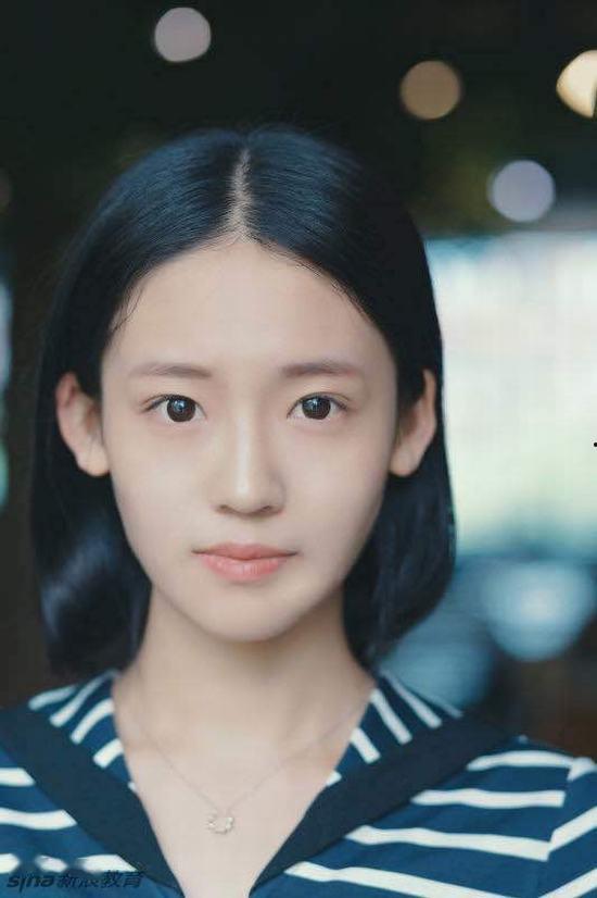 学校吃瓜校花,揭秘吃瓜校花的那些事儿